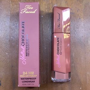Too Faced Melted chocolate matte eyeshadow